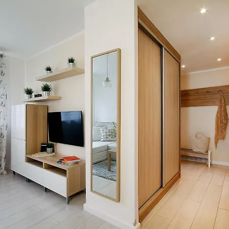 Compact Ii - Mieszkanie Na Parterze, Faktura Vat, Szybkie Wi-fi, Netflix Apartment *