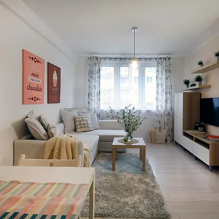 Compact Ii - Mieszkanie Na Parterze, Faktura Vat, Szybkie Wi-fi, Netflix Lejlighed Koszalin